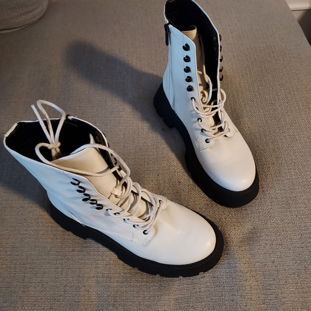 Circus By Sam Edelman Lace-Up Combat Boots Sz 9.5